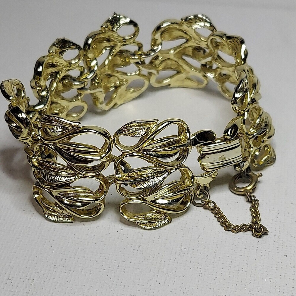 Bracelet Wide 1" Metal Goldtone Safety chain 7"